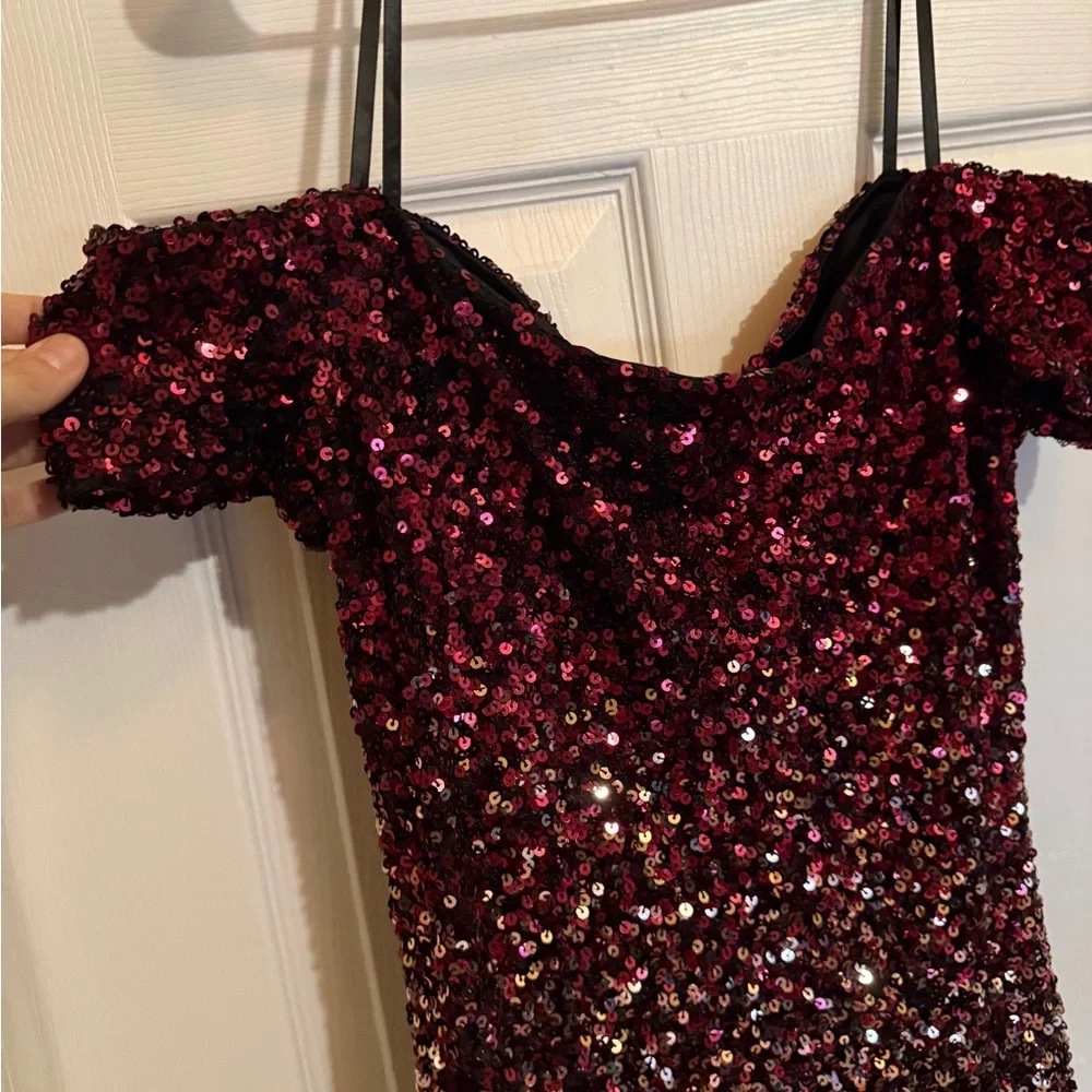 B. Smart Off Shoulder Burgundy and Gold Ombré Sequin Dress - Picture 3 of 8